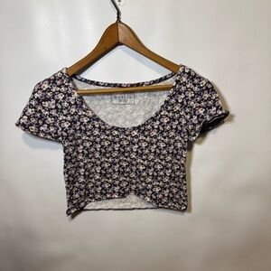 Nollie Women's Large Black Crop Top Purple Tan Floral Short Sleeve Casual Indie